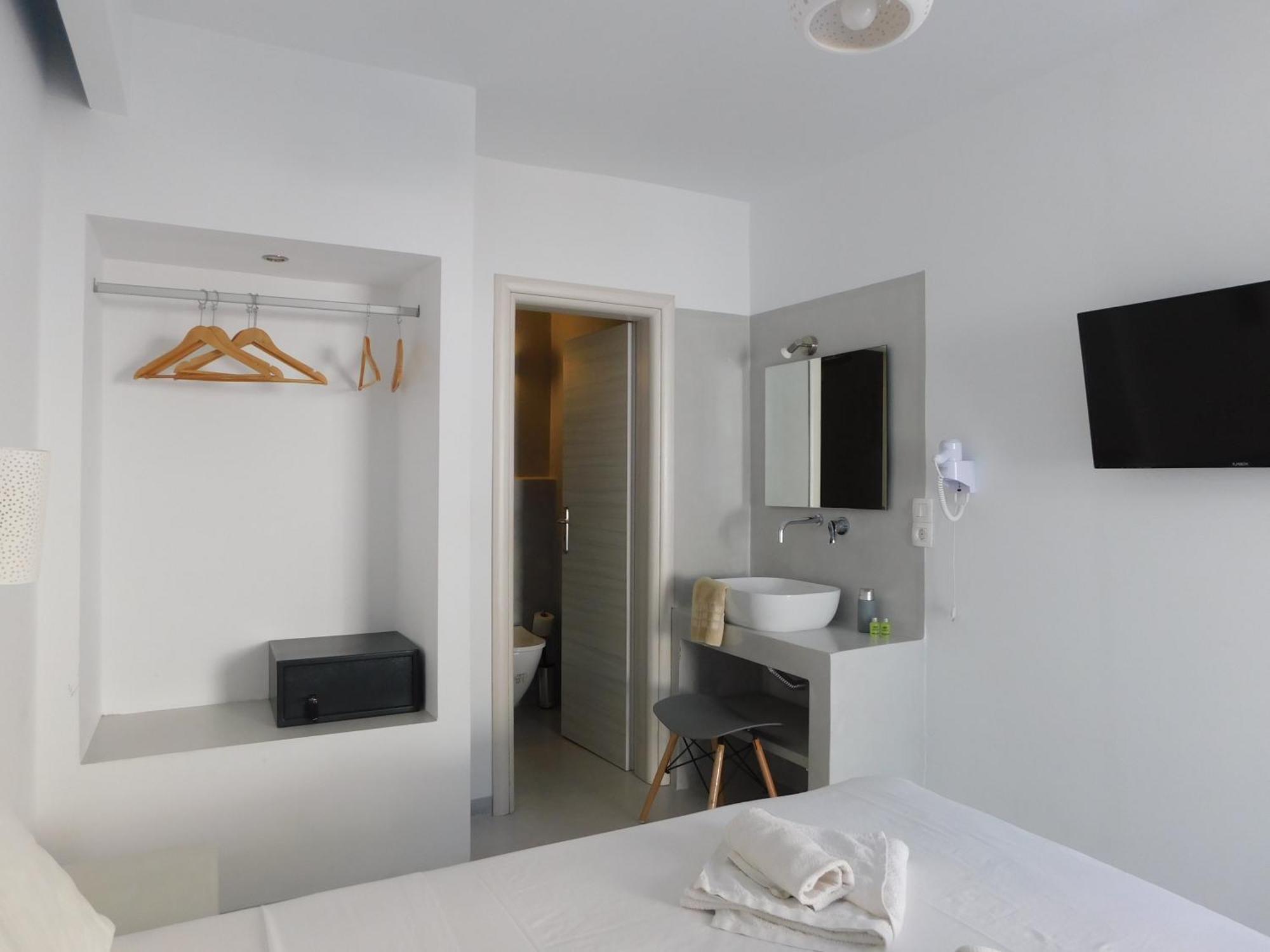 Fira Unique Rooms Exterior photo