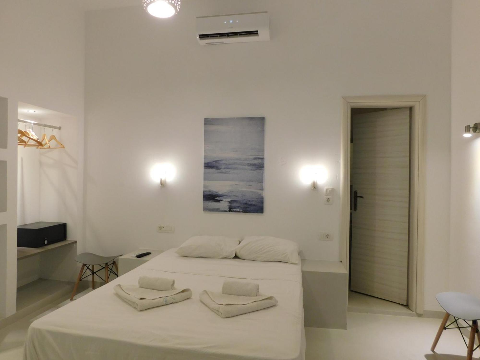 Fira Unique Rooms Exterior photo