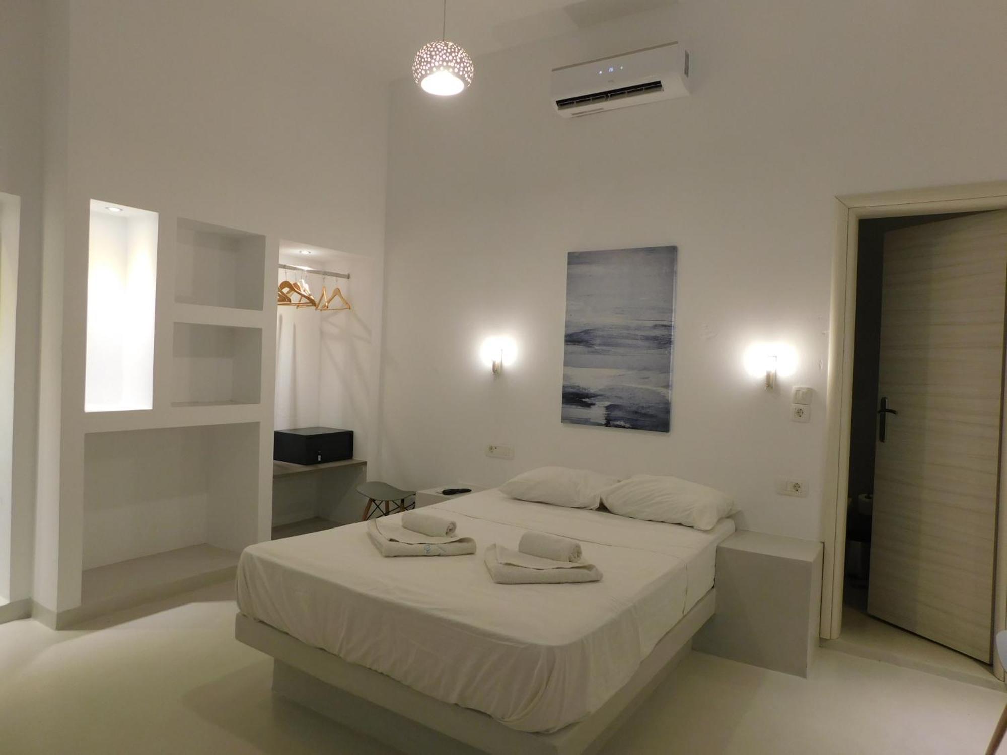 Fira Unique Rooms Exterior photo