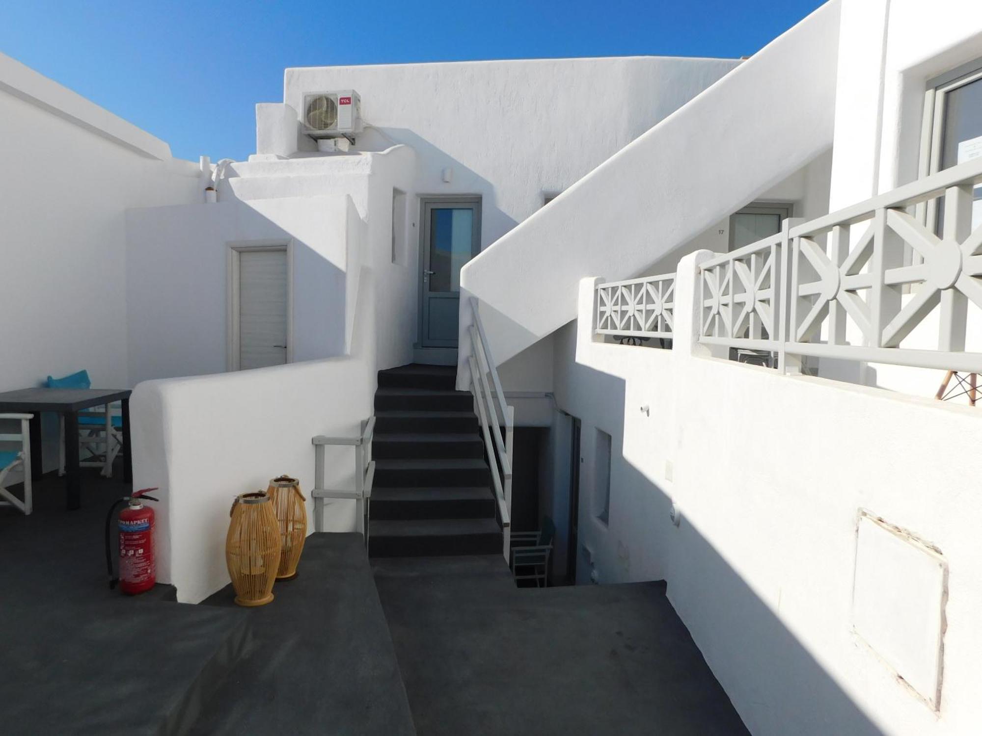 Fira Unique Rooms Exterior photo